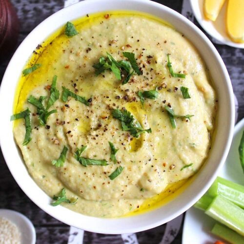a creamy hummus recipe made with the blender